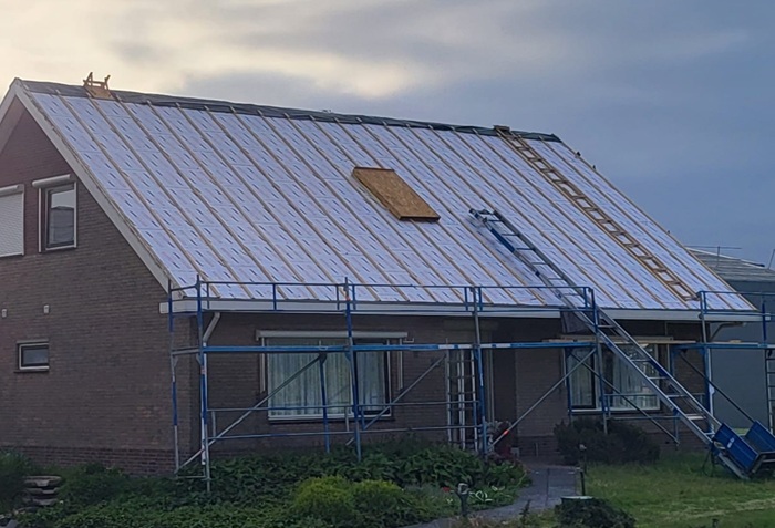 Dak voor renovatie