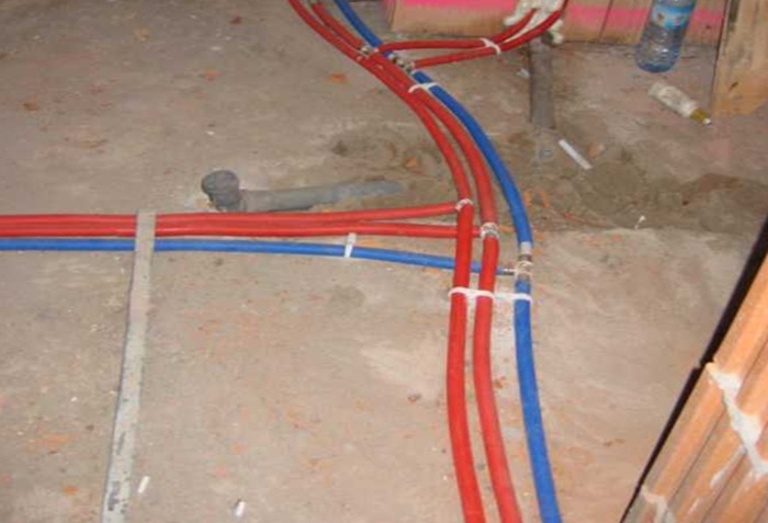 Waterinstallatie in de badkamer