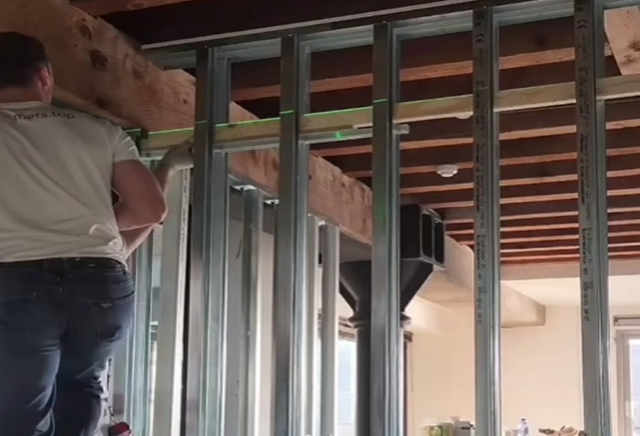 Walls with aluminium profiles